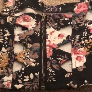 Forever 21 Tops - Forever 21 crop top Forever 21 Tops - Forever 21 crop top